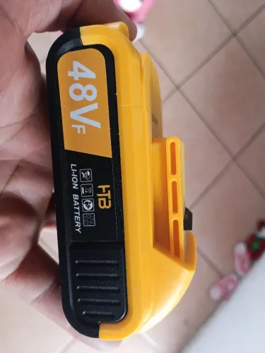 Bateria de parafusadeira 48v nova