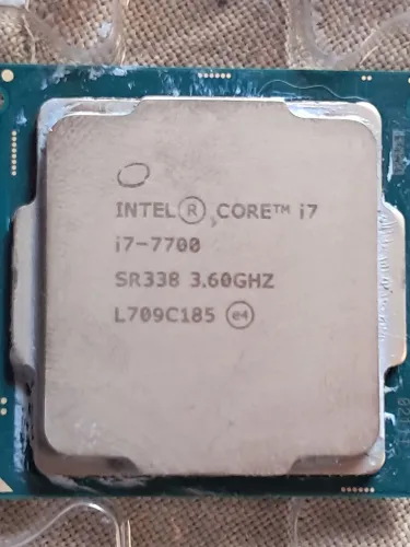Intel I 7700