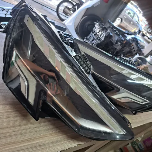 Farol Original Audi A3 2024 novissimo disponível a pronta entrega 