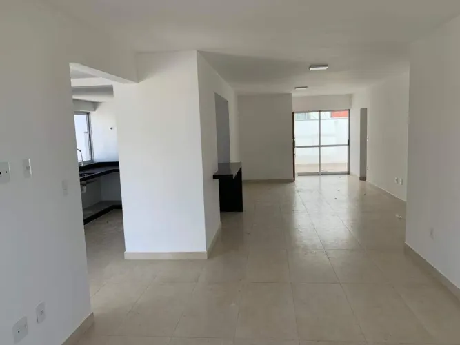 Apartamento residencial de 210 m² com 3 quartos e 4 vagas no Bairro Alvorada
