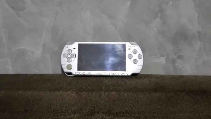 PSP 2001 Prata Original Muito Conservado