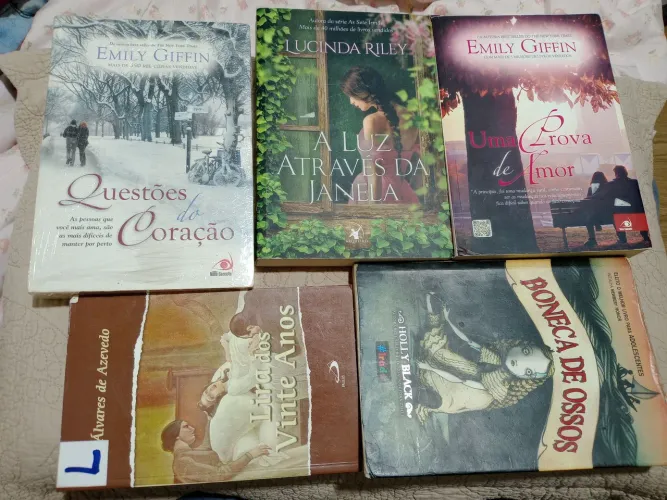 Kit livros todos 90,00