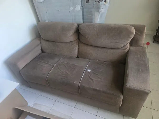 Sofá 3 lugares 