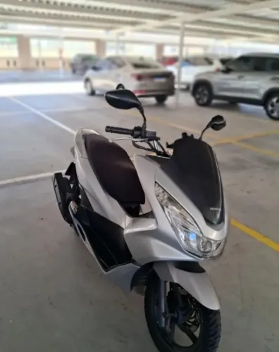 Vendo PCX 150 dlx ano 2017