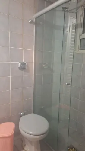 Quarto/suíte para moça 