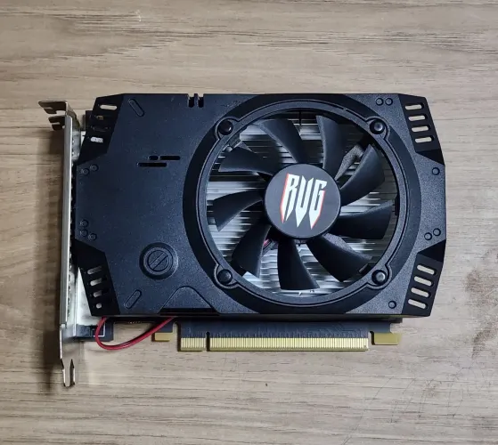 Placa de vídeo GT 730 2GB