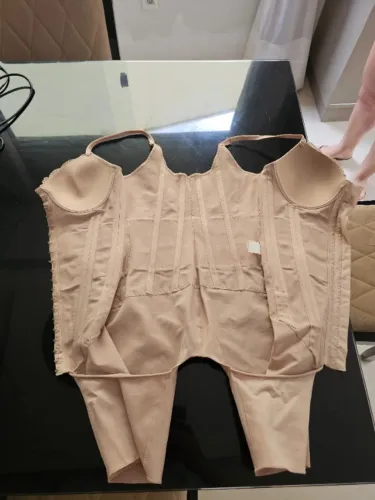 Corselet (cinta) modelador da marca Yoga