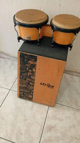 Vendo instrumento de percussão carrão e Bango