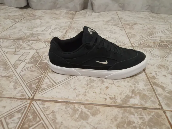 Tenis nike 