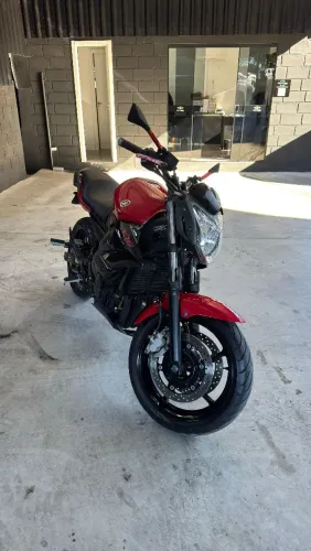 Yamaha XJ6 Top de linha