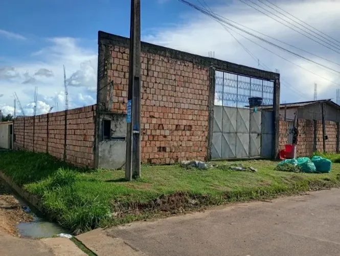 LOTE URBANO 10m x 20m MURADO À VENDA!!!