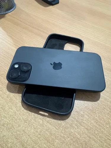 iPhone 15 128GB