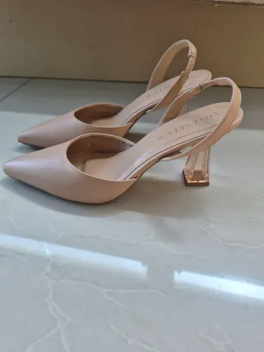 Scarpin Nude