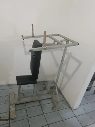 Aparelho para exercícios.