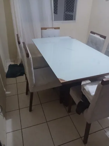 Mesa seis cadeiras