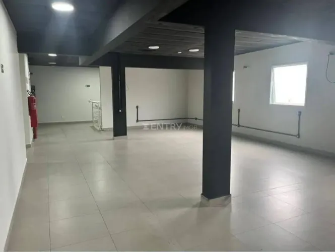 SALA COMERCIAL PARA LOCAÇÃO (EM PISO SUPERIOR) 200M² NO BAIRRO ENGORDADOURO JUNDIAI/SP