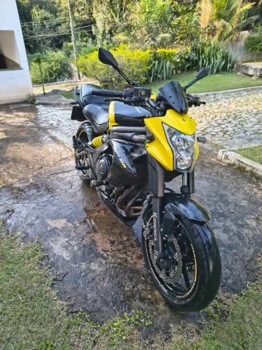Kawasaki Er6n