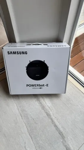 Robo Samsung VR5000 Varre, aspira e passa