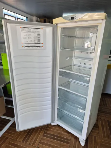 Freezer vertical Brastemp 230 litros