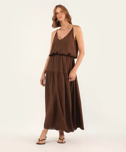 Vestido midi amplo acinturado decote V - Marrom