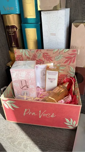 Kit exclusivo 100 ml Yara rosa 250 ml SPLASH 25 ml perfume