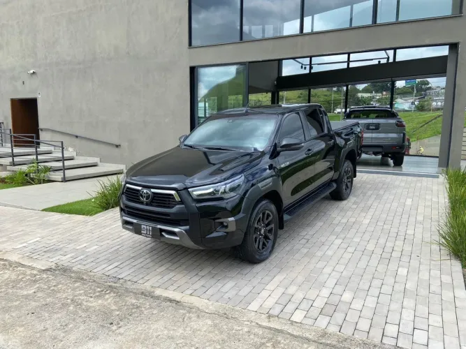 Toyota Hilux CD 4X4 2.8 Diesel Aut. 2023