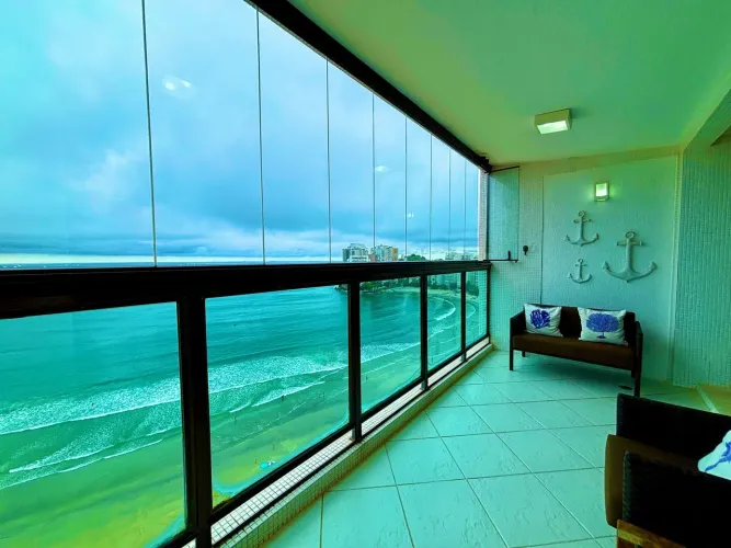 Apartamento Frente Mar à Venda nas Asturias no Guarujá | QVista Inteligência Imobiliária G