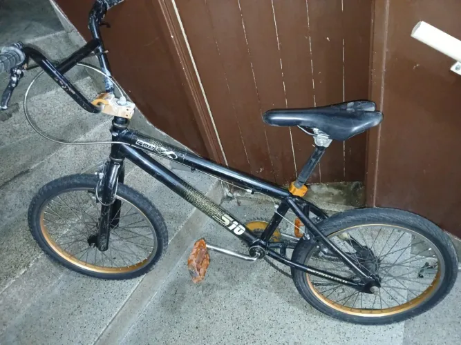Bicicleta BMX