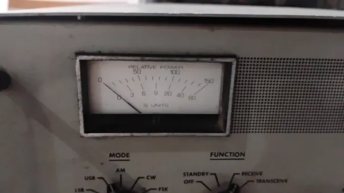 Radioamador antigo usado