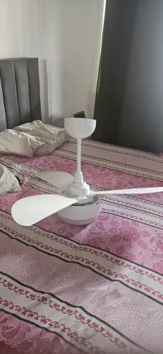 Ventilador de teto com controle remoto