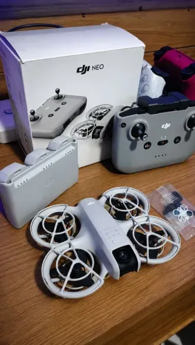 Vendo ou troco Drone DJI Neo FLY combo