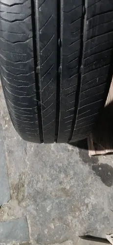 1 pneu continental 185/65/15