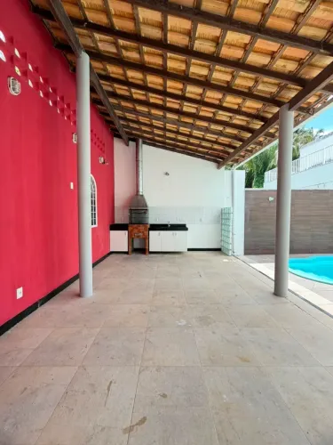 Casa em Condomínio Fechado Prox. da Praia/ Calhau