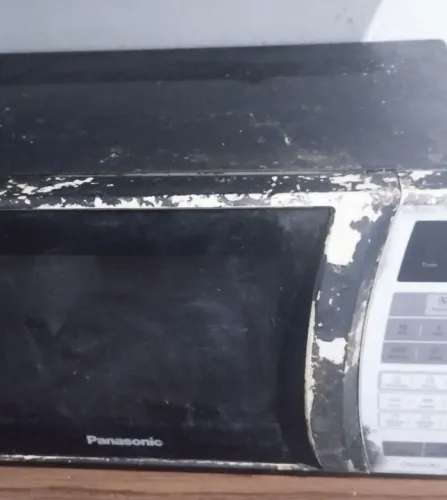 Microondas Panasonic (pra conserto ou tirar peças )