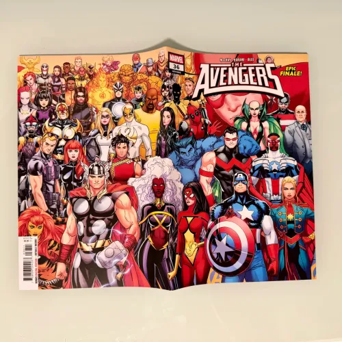 HQ Vingadores / Edição Especial / Importada
