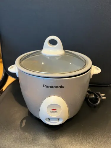 Panela Elétrica de Arroz Panasonic 3 Copos + Vapor - 120V