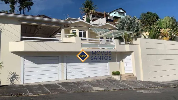CASA COM 4 DORMITÓRIOS (1 SUÍTE) JARDIM SILVANA, AMPARO
