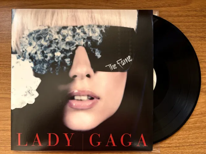 Vinil LP - Lady Gaga - The Fame (Preto/duplo)