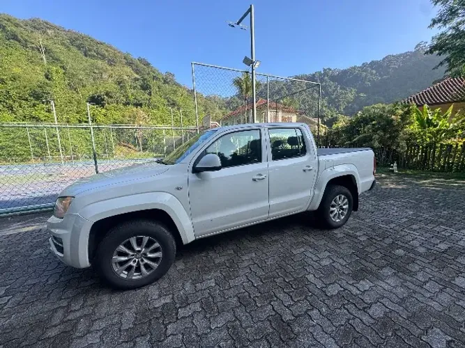 Volkswagen Amarok Comfor. CD 2.0 TDI 4X4 Dies. Aut. 2022