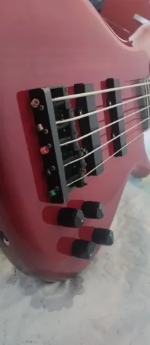 Baixo Bass collection 5 cordas