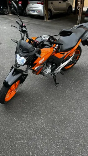 Honda cb Twister laranja edição limitada