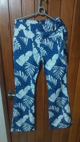 Calça Pantalona Any Day estampada tam M