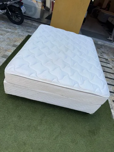 Cama de Casal CASTOR SEMINOVA TOP - Entrego! 