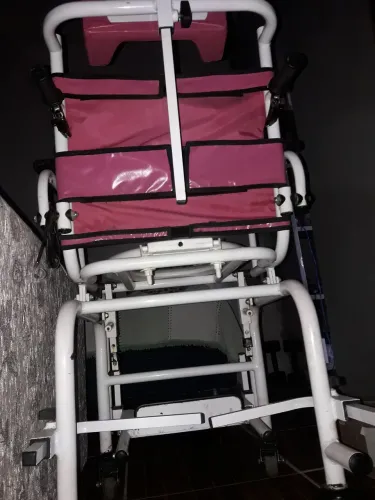 Cadeira de banho higiênica