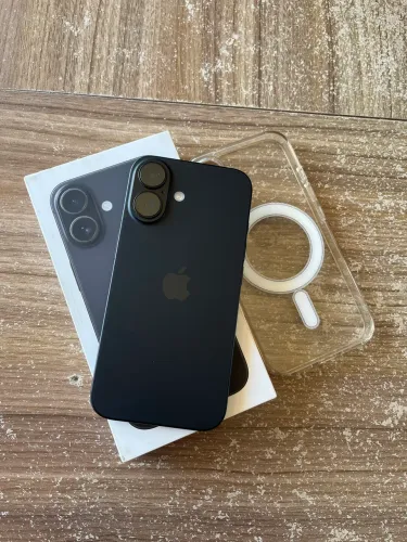 iPhone 16