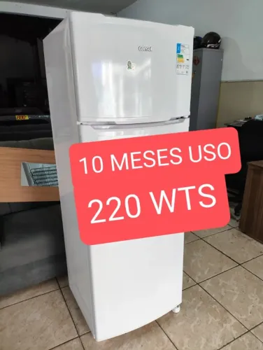 GELADEIRA 10 MESES USO