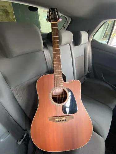Violão TAKAMINE