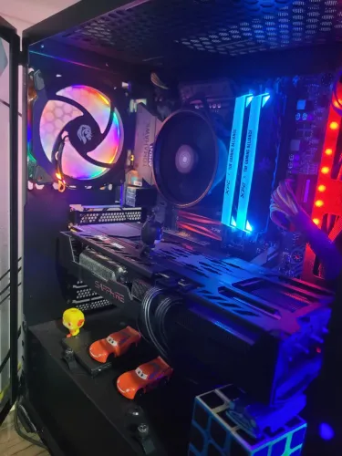 Placa de vídeo RX 5700 8GB SHAPPIRE PULSE
