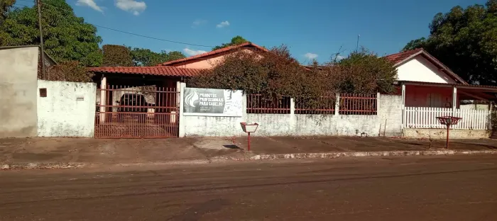 Casa no centro de formoso do araguaia