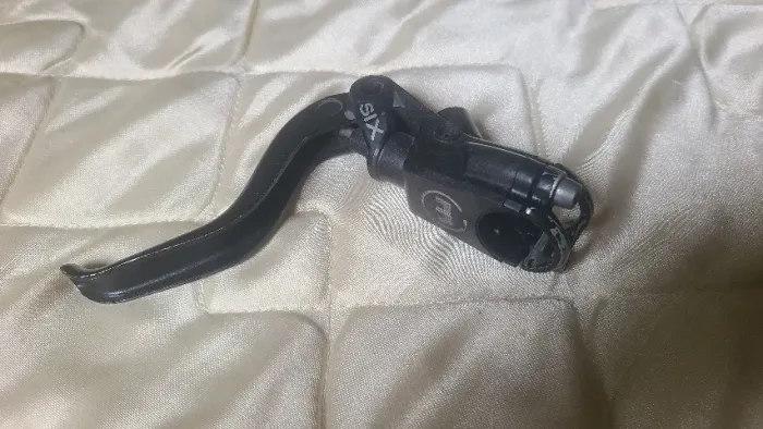 Manete Magura MT6 Carbon - Freio Hidráulico de Alta Performance